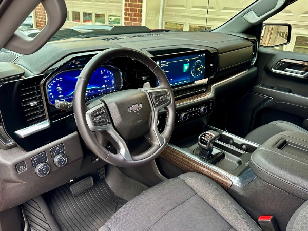 Used-2022-Chevrolet-Silverado-1500-LT-Trail-Boss