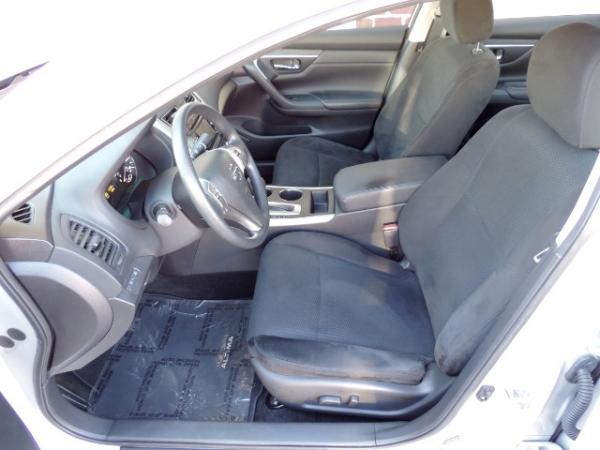 Used-2015-Nissan-Altima-25-S