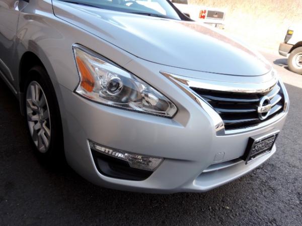 Used-2015-Nissan-Altima-25-S