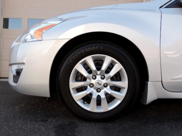 Used-2015-Nissan-Altima-25-S