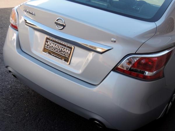 Used-2015-Nissan-Altima-25-S