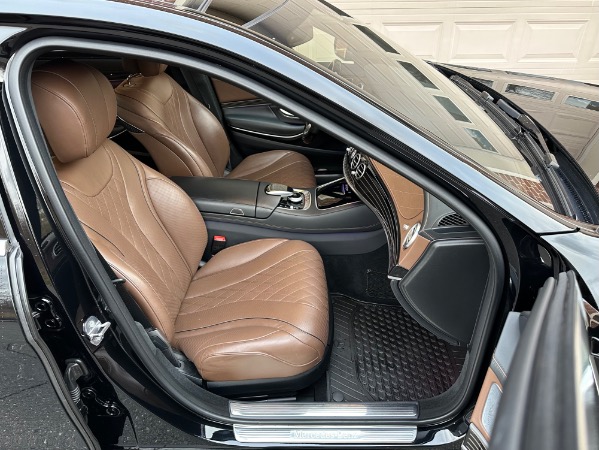 Used-2018-Mercedes-Benz-S-Class-S-560-4MATIC