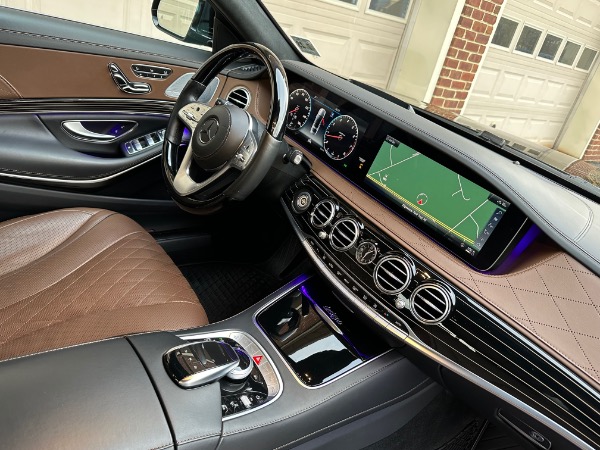 Used-2018-Mercedes-Benz-S-Class-S-560-4MATIC