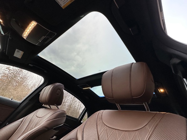 Used-2018-Mercedes-Benz-S-Class-S-560-4MATIC