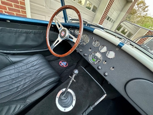 New-1965-Superformance-Cobra-427