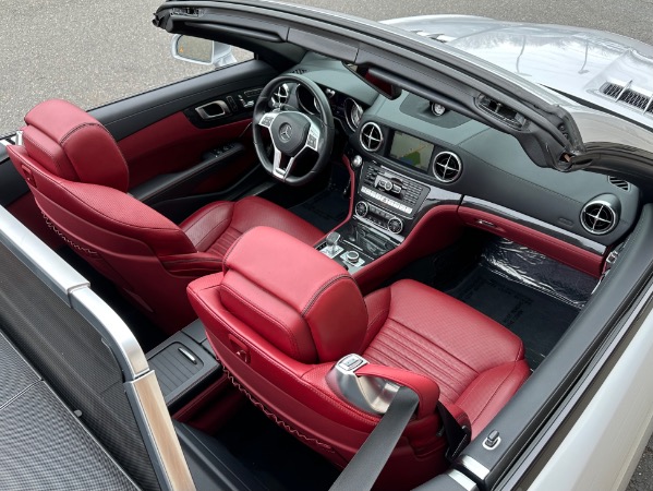 Used-2016-Mercedes-Benz-SL-Class-SL-550