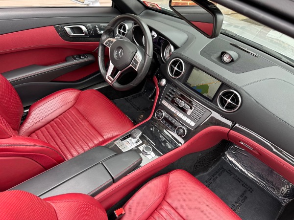 Used-2016-Mercedes-Benz-SL-Class-SL-550