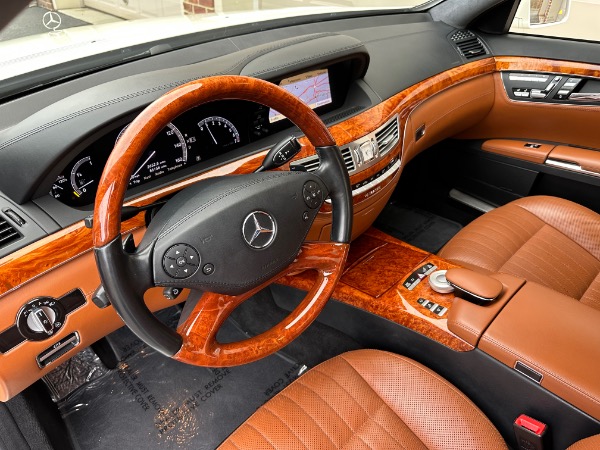 Used-2013-Mercedes-Benz-S-Class-S-550-4MATIC