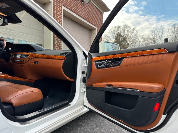 Used-2013-Mercedes-Benz-S-Class-S-550-4MATIC