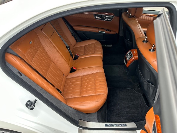 Used-2013-Mercedes-Benz-S-Class-S-550-4MATIC
