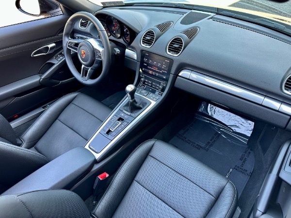 Used-2019-Porsche-718-Boxster-6-Speed-Manual-Shift