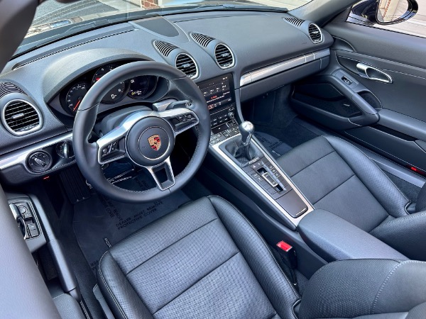 Used-2019-Porsche-718-Boxster-6-Speed-Manual-Shift