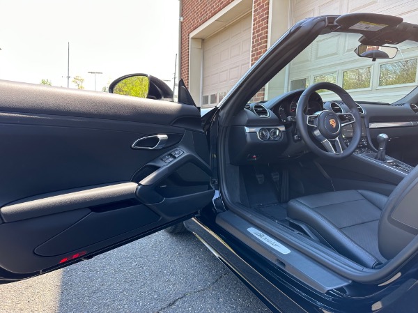 Used-2019-Porsche-718-Boxster-6-Speed-Manual-Shift