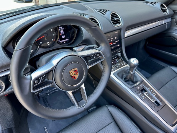 Used-2019-Porsche-718-Boxster-6-Speed-Manual-Shift