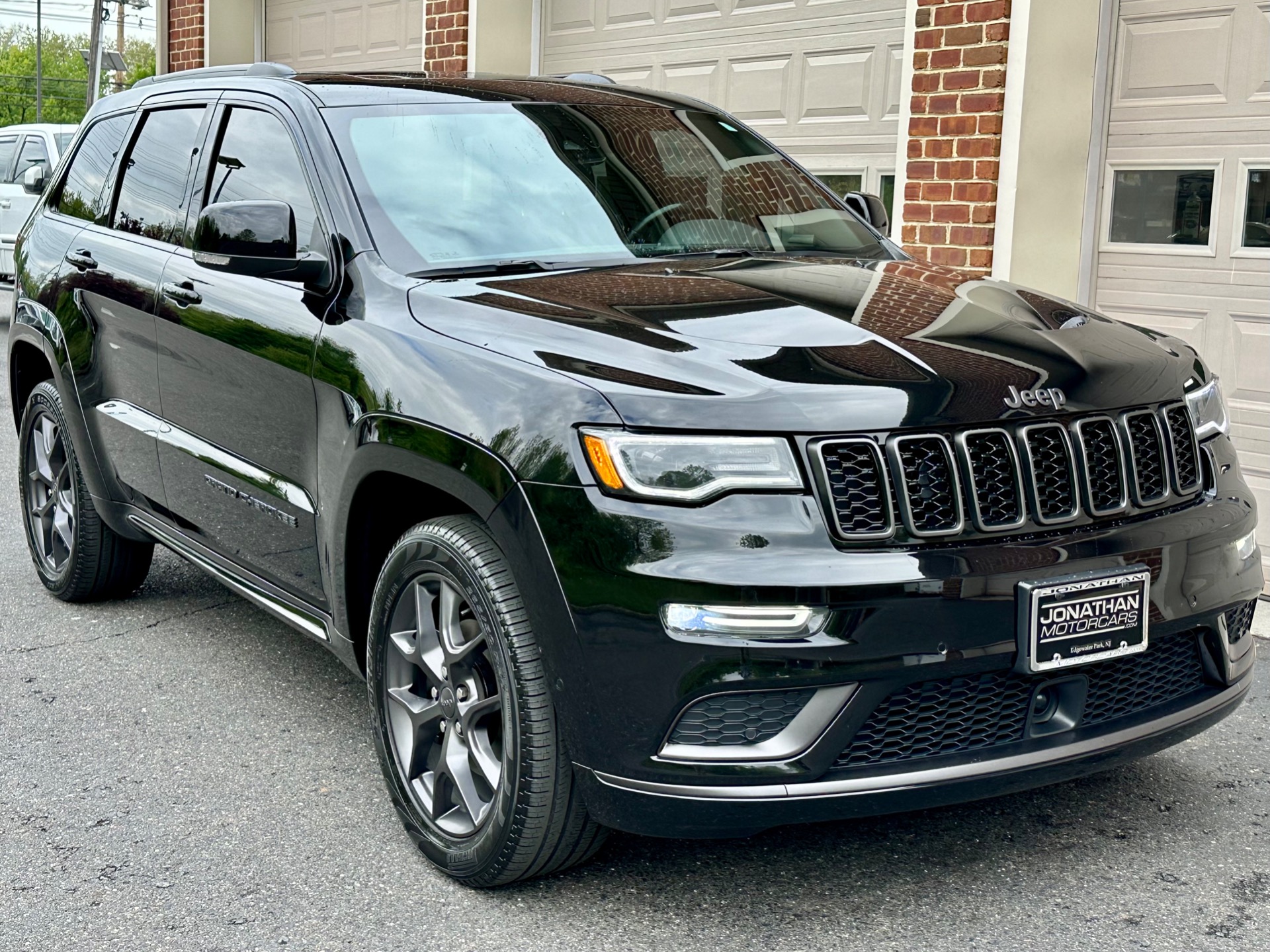 Used-2020-Jeep-Grand-Cherokee-Limited-X