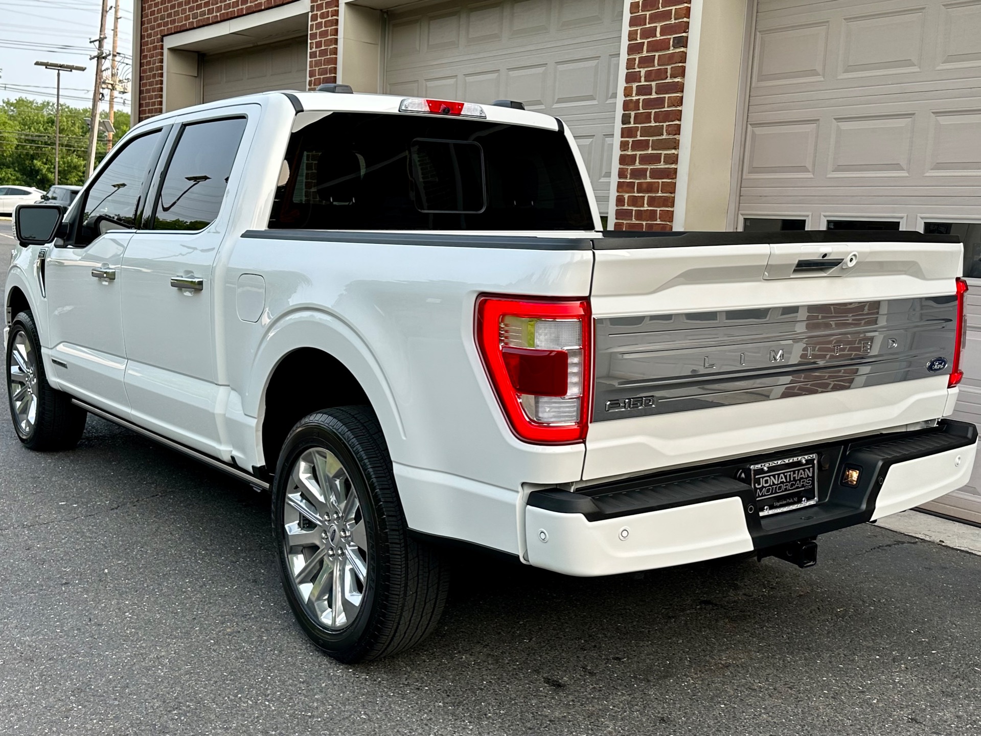 Used-2022-Ford-F-150-Limited