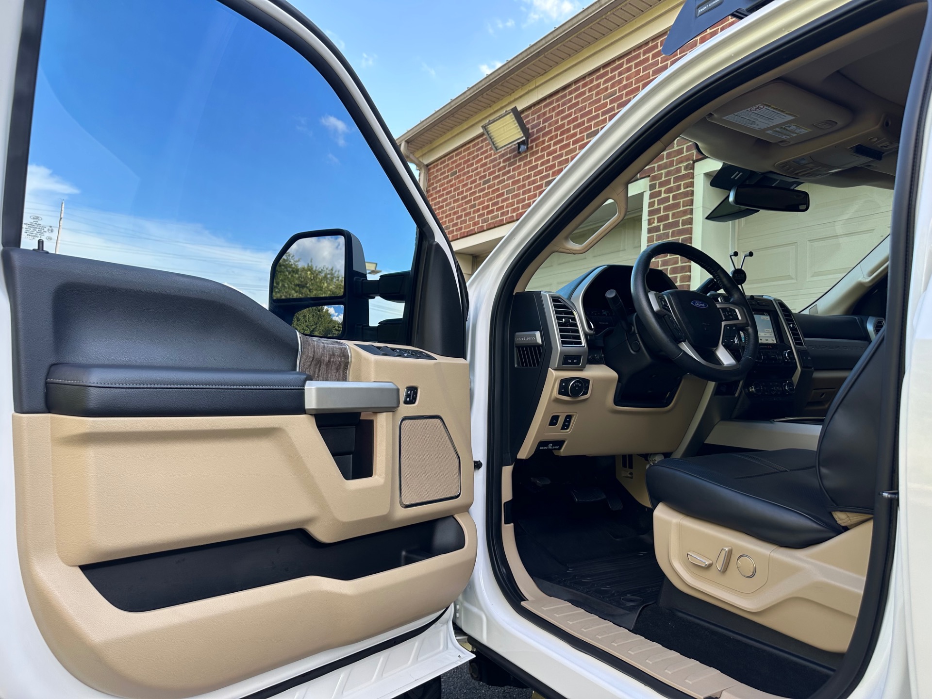 2017 Ford F-450 Super Duty Lariat - Photo 16