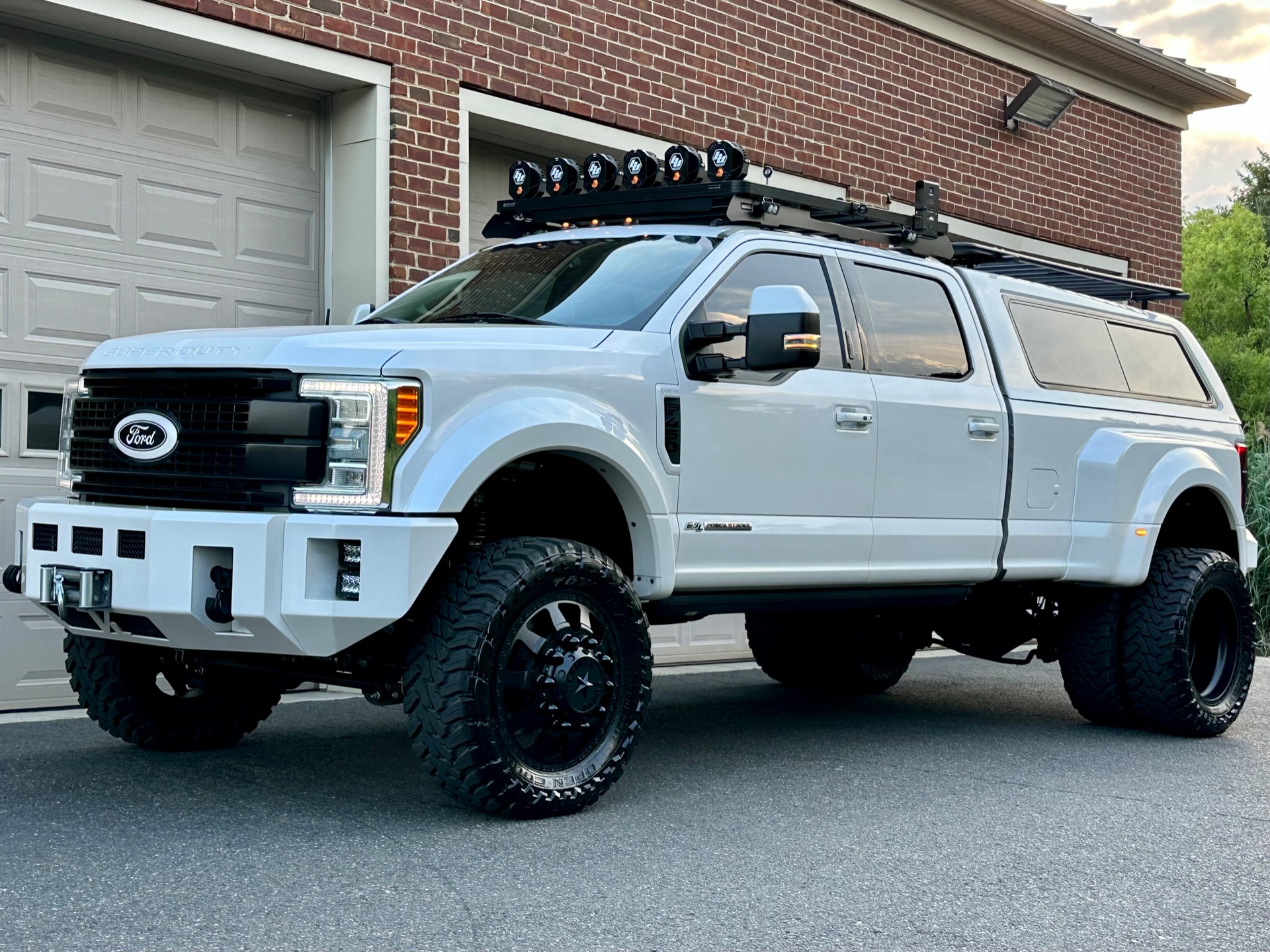 Used-2017-Ford-F-450-Super-Duty-Lariat