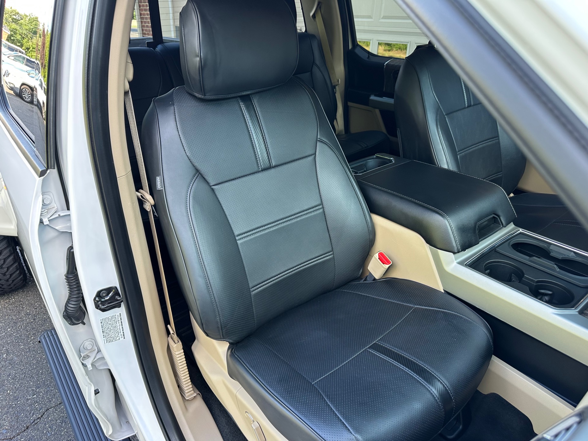 2017 Ford F-450 Super Duty Lariat - Photo 37