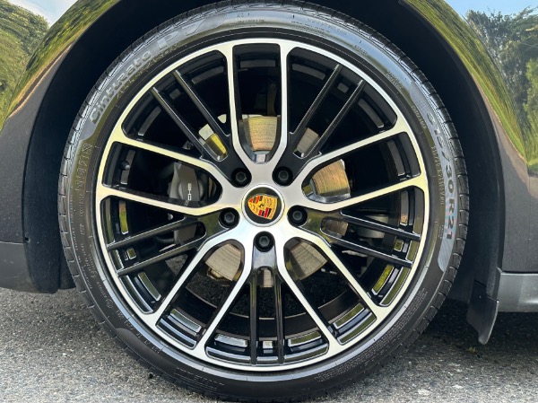 Used-2022-Porsche-Panamera-4-Platinum-Edition
