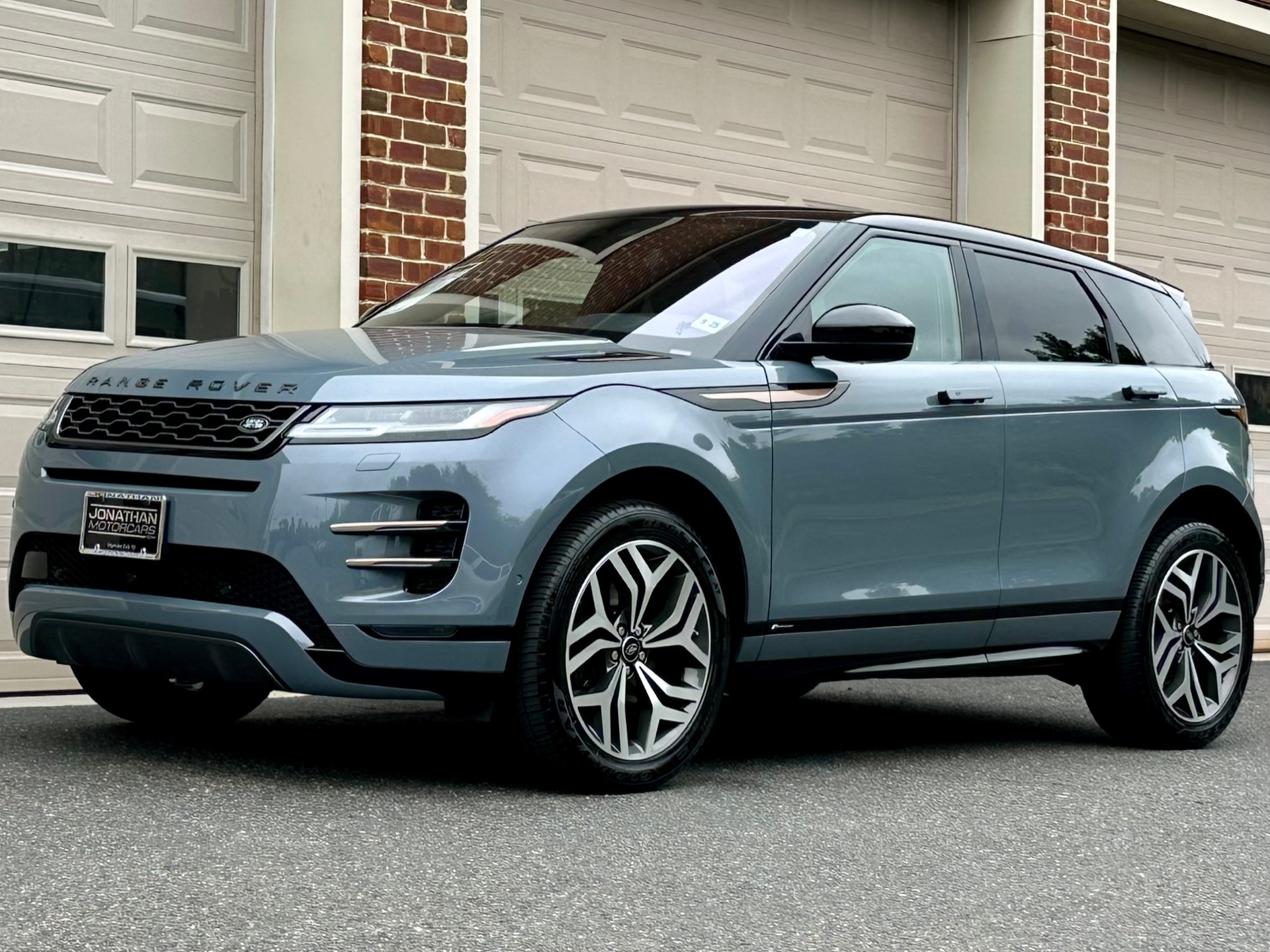 Buy Used Land Rover Evoque Cars For Sale in India