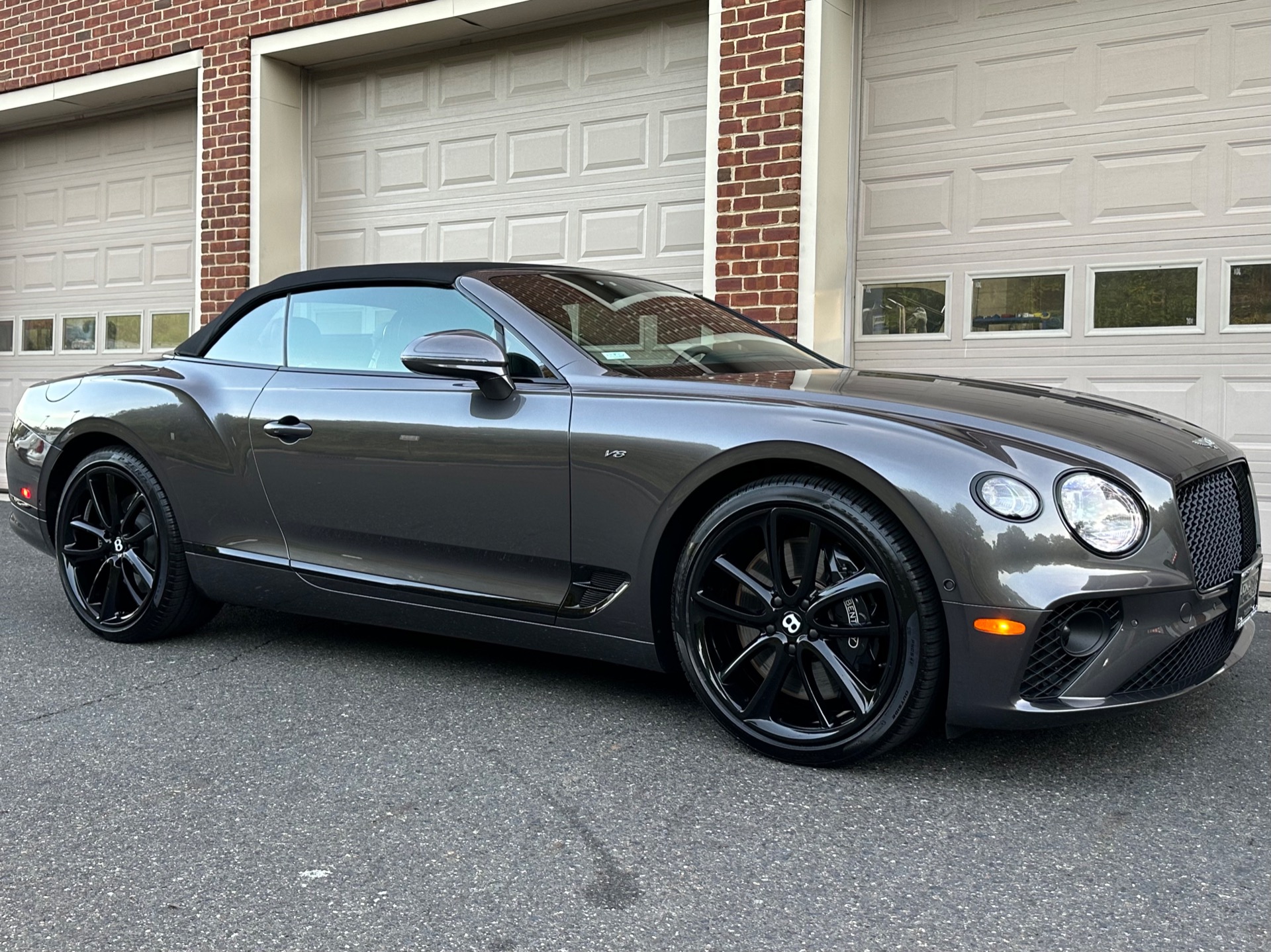 Used-2022-Bentley-Continental-GTC-V8