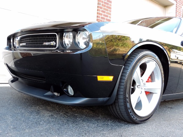 Used-2009-Dodge-Challenger-SRT8