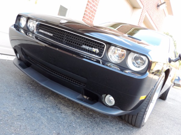 Used-2009-Dodge-Challenger-SRT8