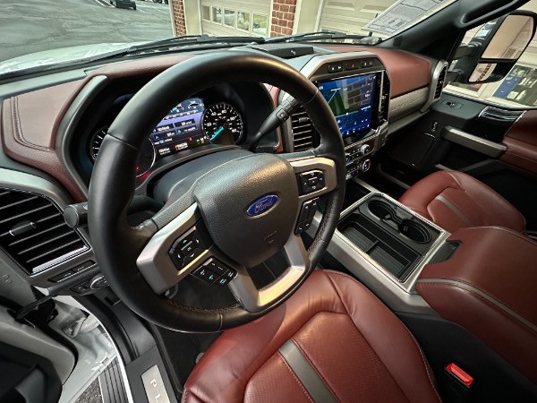 Used-2022-Ford-F-350-Super-Duty-Platinum