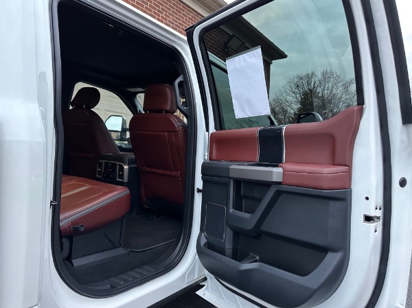 Used-2022-Ford-F-350-Super-Duty-Platinum