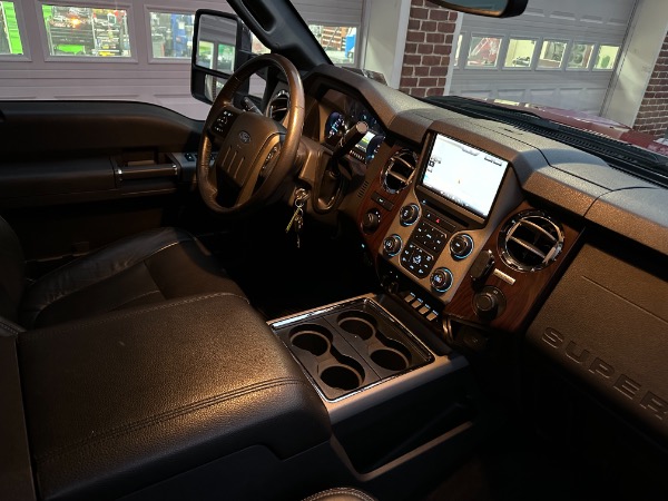 Used-2016-Ford-F-350-Super-Duty-Lariat-DRW