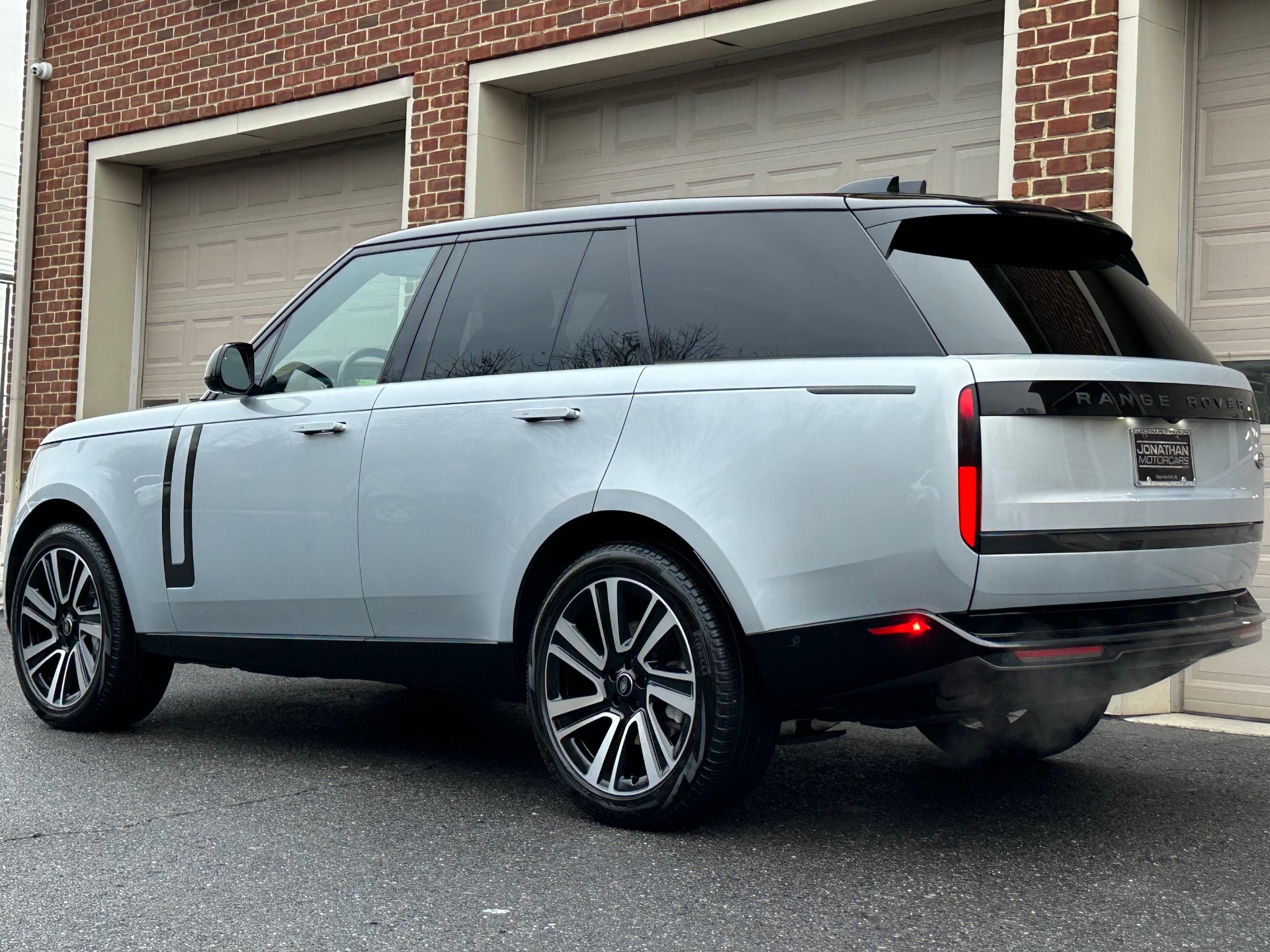 Edgewater Range Rover 2023 Land Rover Range Rover P400 SE Stock # 038352 for sale near ...