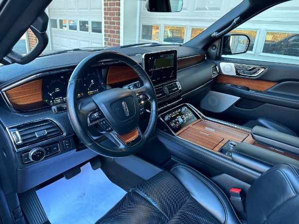 Used-2019-Lincoln-Navigator-Reserve