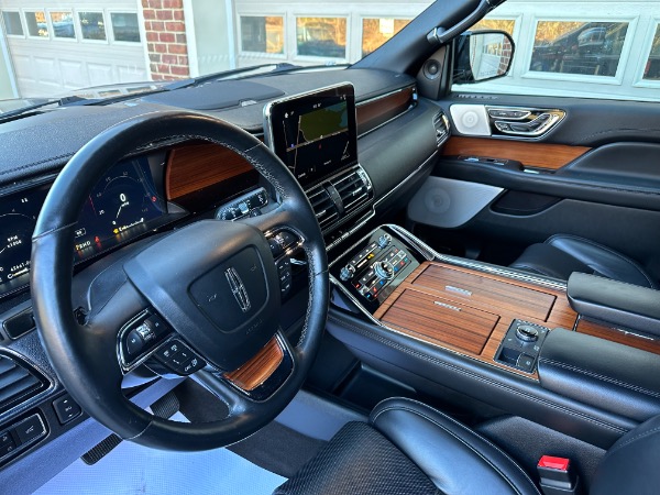 Used-2019-Lincoln-Navigator-Reserve