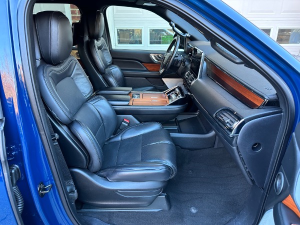 Used-2019-Lincoln-Navigator-Reserve