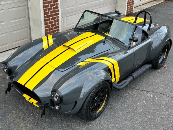 New-1965-Backdraft-Racing-Cobra-RT4B-427