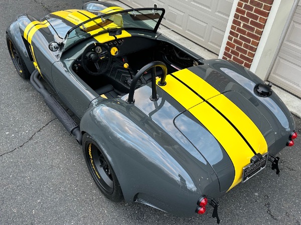 New-1965-Backdraft-Racing-Cobra-RT4B-427