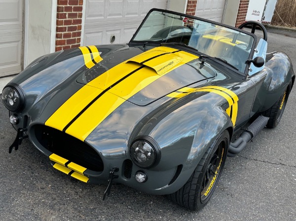 New-1965-Backdraft-Racing-Cobra-RT4B-427