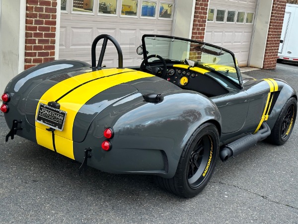 New-1965-Backdraft-Racing-Cobra-RT4B-427