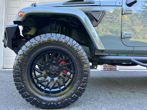 Used-2014-Jeep-Wrangler-Unlimited-Sahara