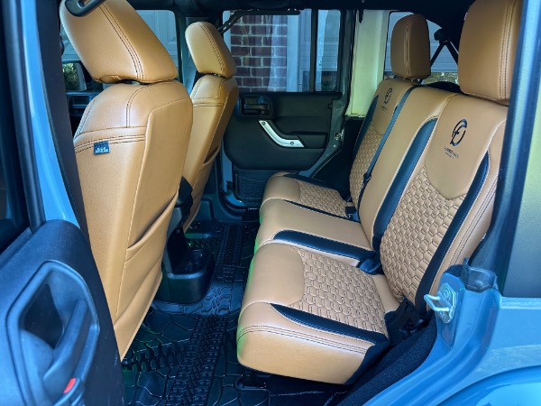 Used-2014-Jeep-Wrangler-Unlimited-Sahara