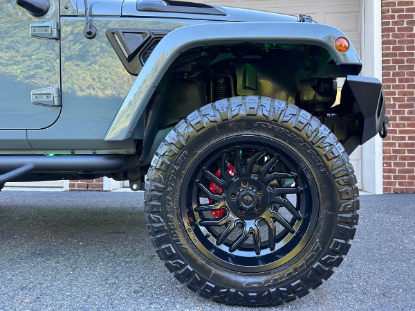 Used-2014-Jeep-Wrangler-Unlimited-Sahara