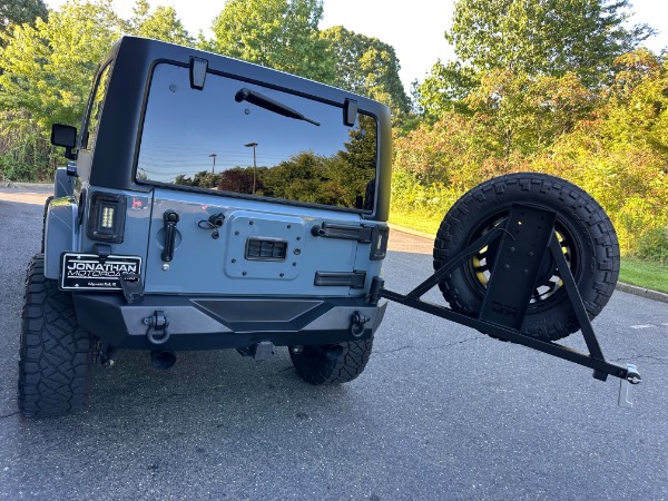 Used-2014-Jeep-Wrangler-Unlimited-Sahara
