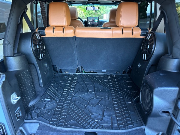 Used-2014-Jeep-Wrangler-Unlimited-Sahara