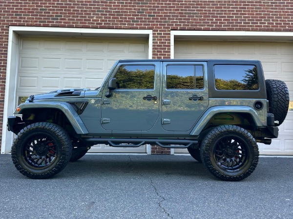 Used-2014-Jeep-Wrangler-Unlimited-Sahara