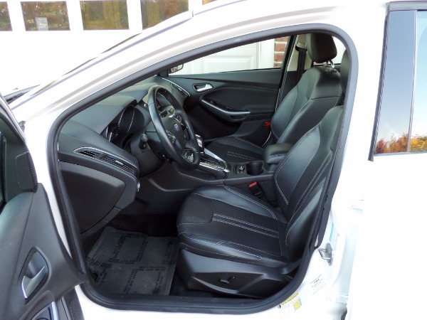 Used-2012-Ford-Focus-Titanium