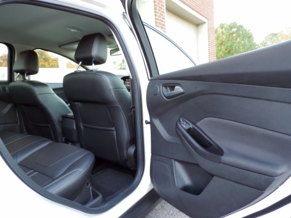 Used-2012-Ford-Focus-Titanium