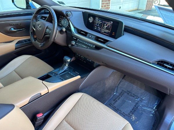 Used-2021-Lexus-ES-250-AWD-Premium