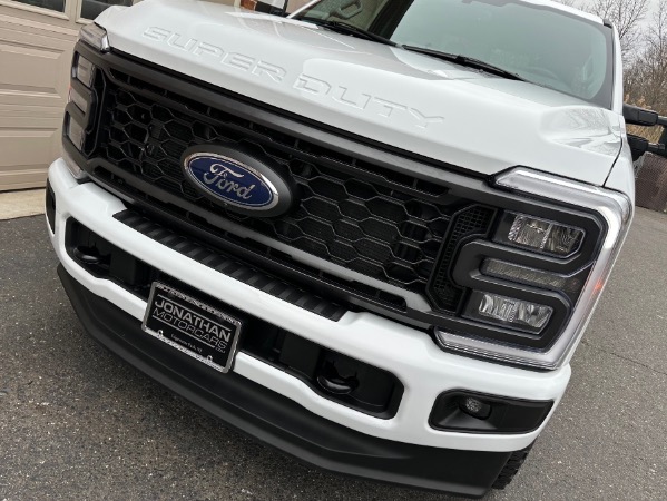 Used-2023-Ford-F-250-Super-Duty-Lariat-Diesel