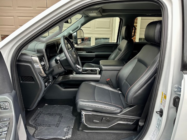 Used-2023-Ford-F-250-Super-Duty-Lariat-Diesel